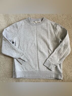 Banana Republic Light Gray Crewneck Sweater